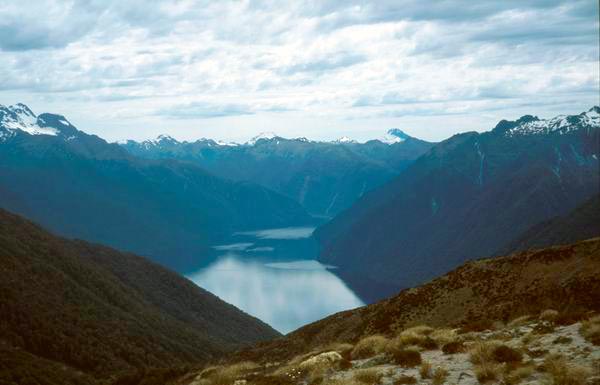 Jeden z fjordů vybíhající z jezera Te Anau